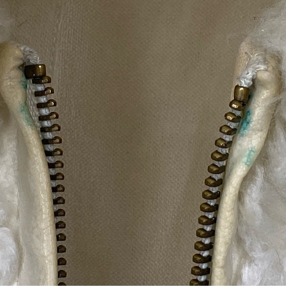 Giacca Gallery Women's Faux Fur Fluffy Winter Coat L White Pockets Lined Zipper - Picture 3 of 13